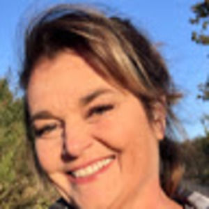 Meet your Posher, Connie